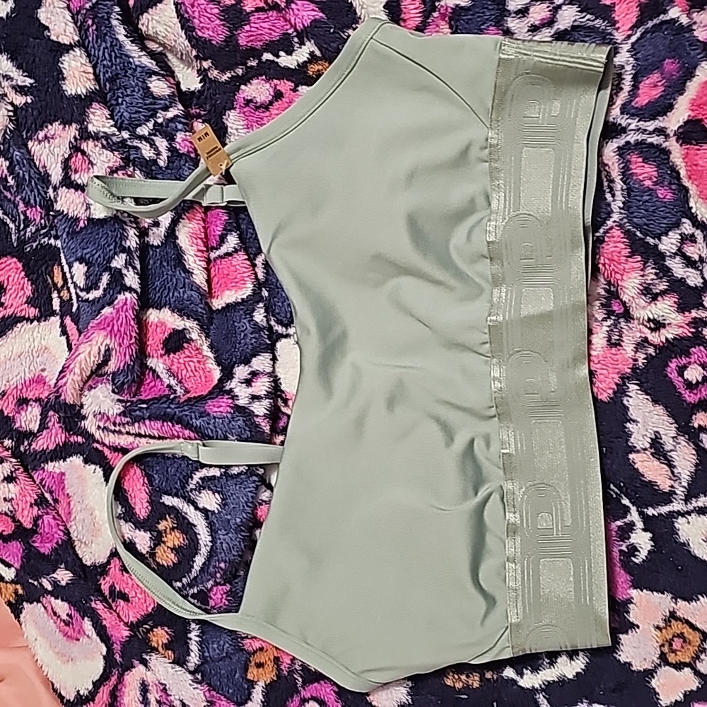 Vs pink sports bra